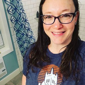 Meet your Posher, Lara